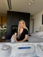 Massage tantrique, Domination et fétichiste pieds