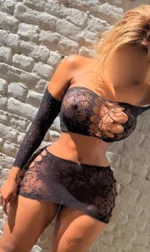 Sonia l’extase des doigts de fée